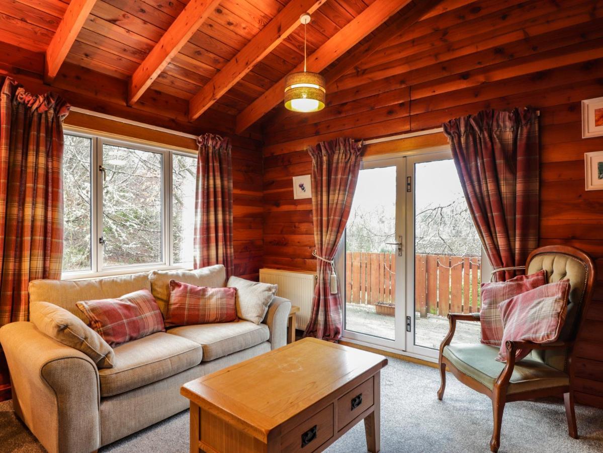 Spruce Lodge Strathpeffer Exterior foto